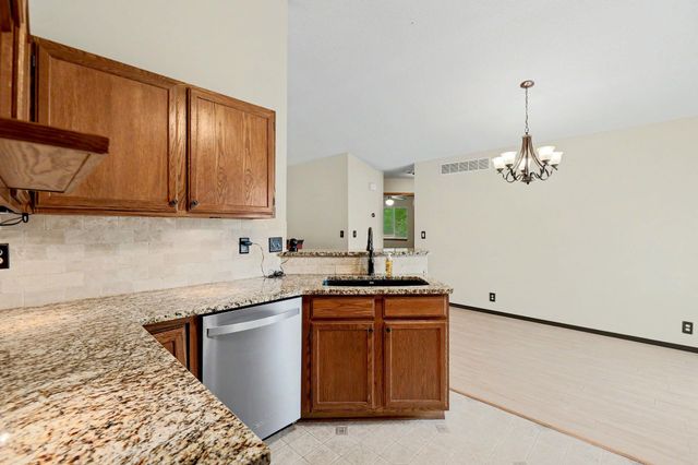 6525 E 39th Ct., Wichita, KS 67226