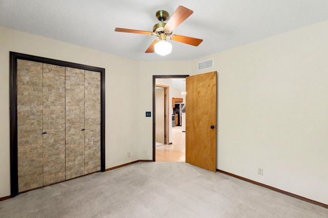 6525 E 39th Ct., Wichita, KS 67226