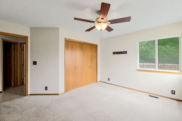 6525 E 39th Ct., Wichita, KS 67226