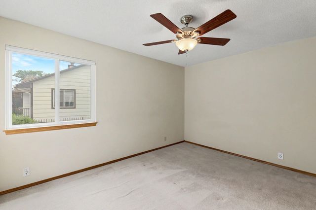 6525 E 39th Ct., Wichita, KS 67226