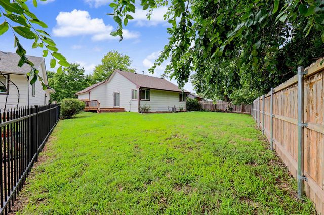 6525 E 39th Ct., Wichita, KS 67226