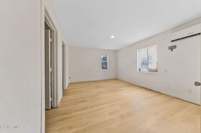 38652 E 9th Street, Palmdale, CA 93550