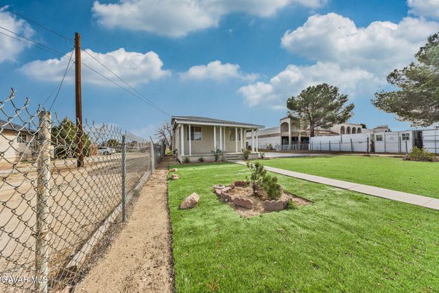 38652 E 9th Street, Palmdale, CA 93550