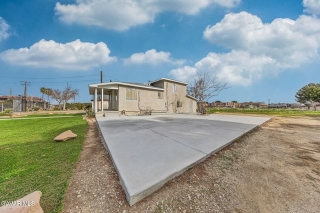 38652 E 9th Street, Palmdale, CA 93550