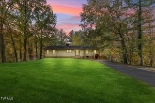 133 Hickory Hollow Road, Elizabethton, TN 37643