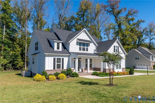 11730 Riverboat Dr, Chester, VA 23836