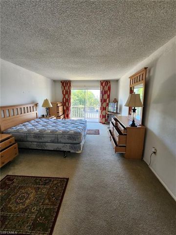 4906 Victoria DR # 404, Cape Coral, FL 33904