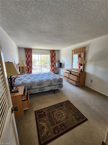 4906 Victoria DR # 404, Cape Coral, FL 33904