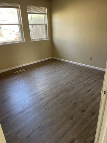 497 S Wood Avenue, Fayetteville, AR 72701