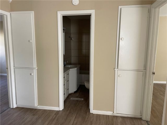 497 S Wood Avenue, Fayetteville, AR 72701