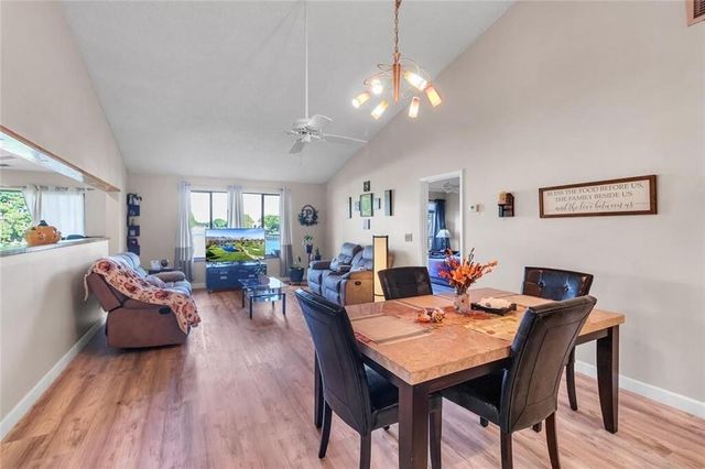 7212 PRIMROSE Lane 7212, Tamarac, FL 33321