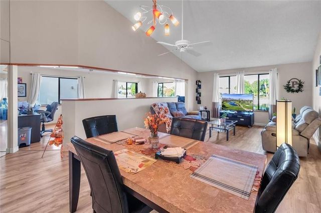 7212 PRIMROSE Lane 7212, Tamarac, FL 33321