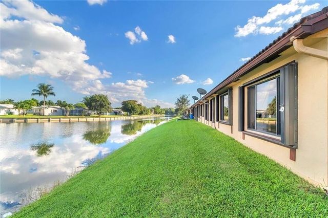 7212 PRIMROSE Lane 7212, Tamarac, FL 33321