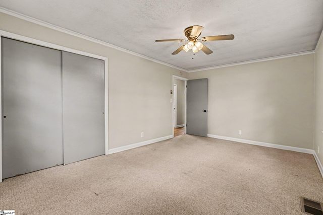 2 Ayersdale Drive, Taylors, SC 29687