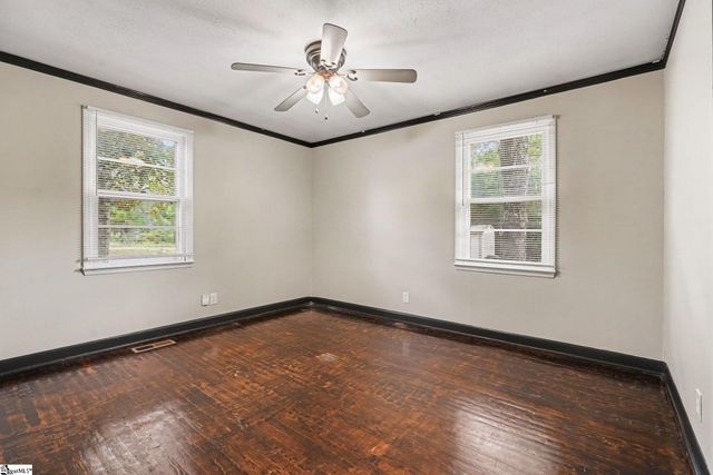 2 Ayersdale Drive, Taylors, SC 29687