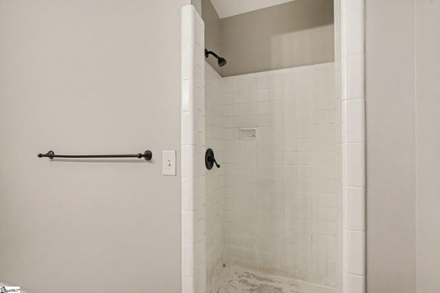 2 Ayersdale Drive, Taylors, SC 29687