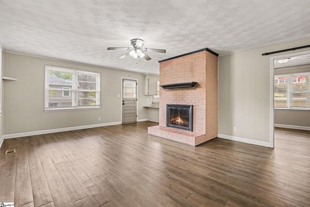 2 Ayersdale Drive, Taylors, SC 29687