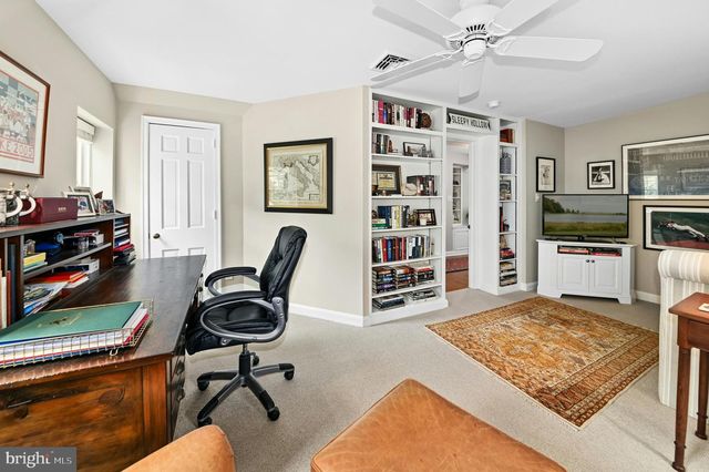 2277 MAIN ST, Bethlehem, PA 18017