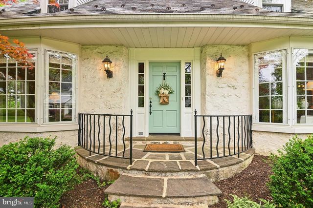 2277 MAIN ST, Bethlehem, PA 18017