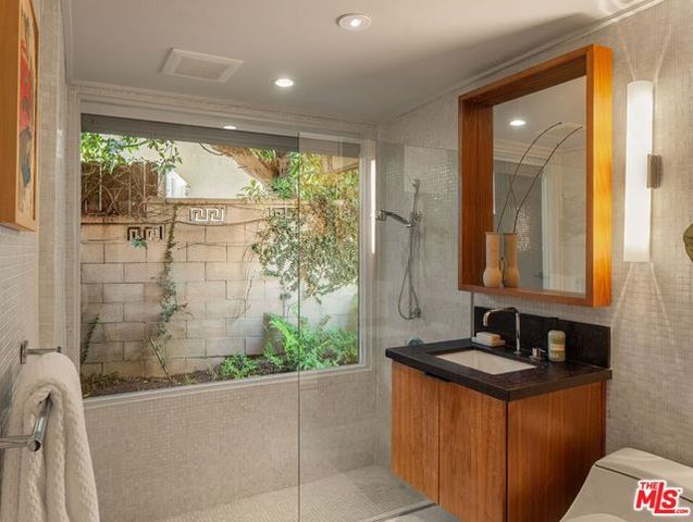 12632 W Sunset Boulevard, Los Angeles, CA 90049