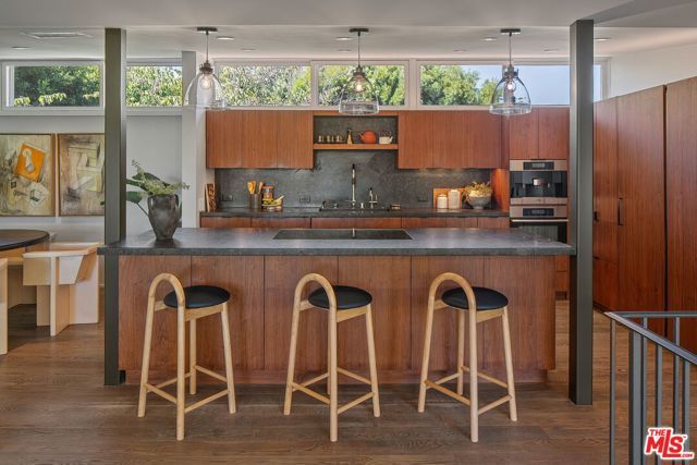 12632 W Sunset Boulevard, Los Angeles, CA 90049