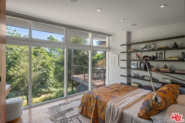 12632 W Sunset Boulevard, Los Angeles, CA 90049