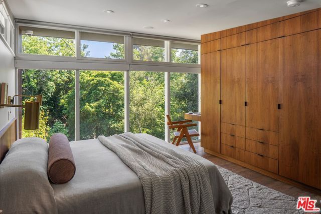 12632 W Sunset Boulevard, Los Angeles, CA 90049