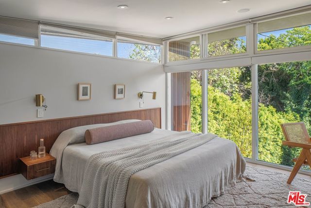 12632 W Sunset Boulevard, Los Angeles, CA 90049