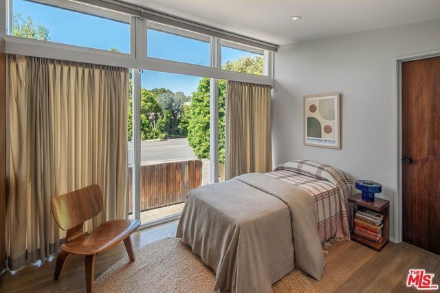 12632 W Sunset Boulevard, Los Angeles, CA 90049