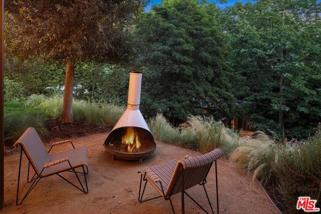 12632 W Sunset Boulevard, Los Angeles, CA 90049