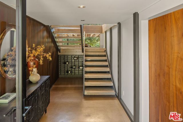 12632 W Sunset Boulevard, Los Angeles, CA 90049