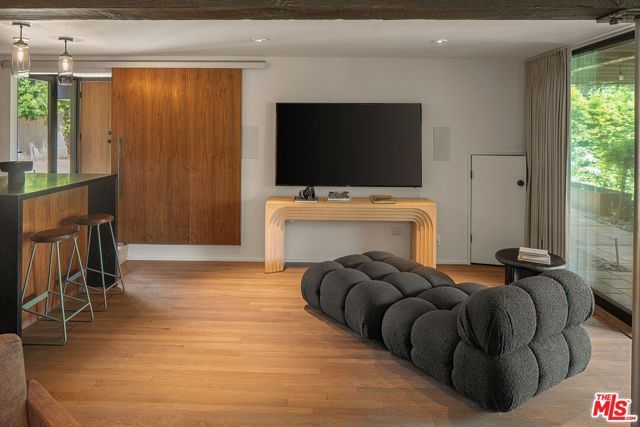 12632 W Sunset Boulevard, Los Angeles, CA 90049