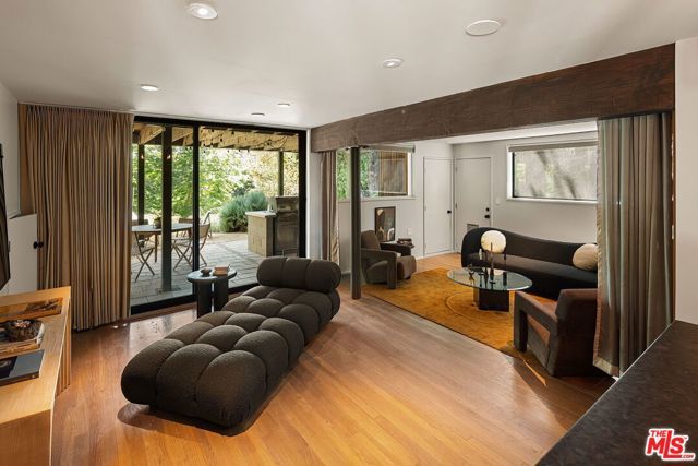 12632 W Sunset Boulevard, Los Angeles, CA 90049