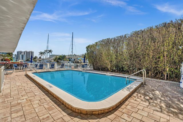 3220 Bayview Drive 211, Fort Lauderdale, FL 33306