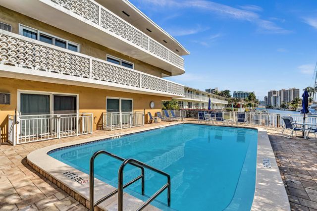 3220 Bayview Drive 211, Fort Lauderdale, FL 33306