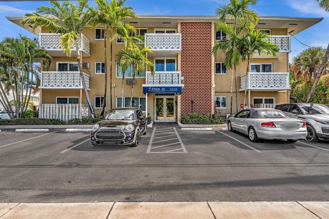 3220 Bayview Drive 211, Fort Lauderdale, FL 33306