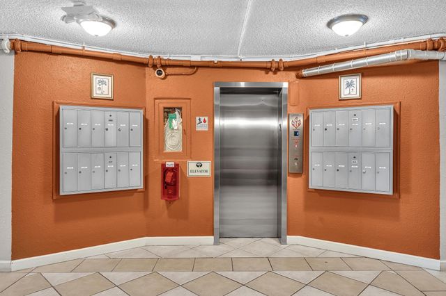 3220 Bayview Drive 211, Fort Lauderdale, FL 33306