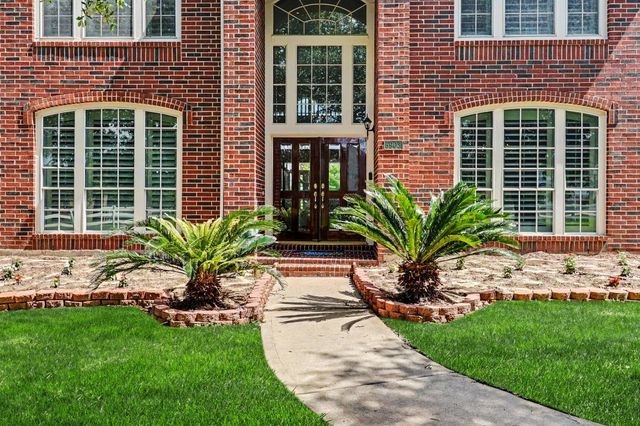5903 Waterwalk Court, Richmond, TX 77469