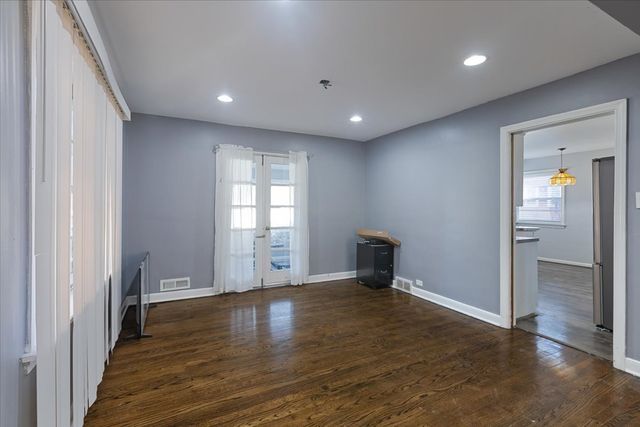 1700 W 103rd Street, Chicago, IL 60643