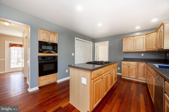 7 WARREN CIR, Glenmoore, PA 19343