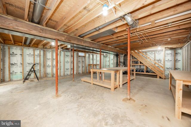 7 WARREN CIR, Glenmoore, PA 19343