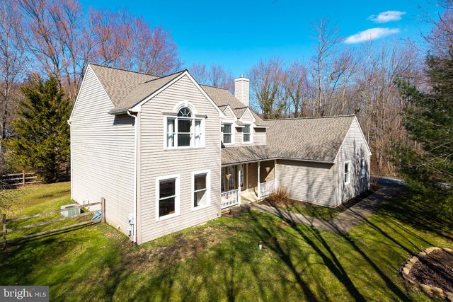 7 WARREN CIR, Glenmoore, PA 19343