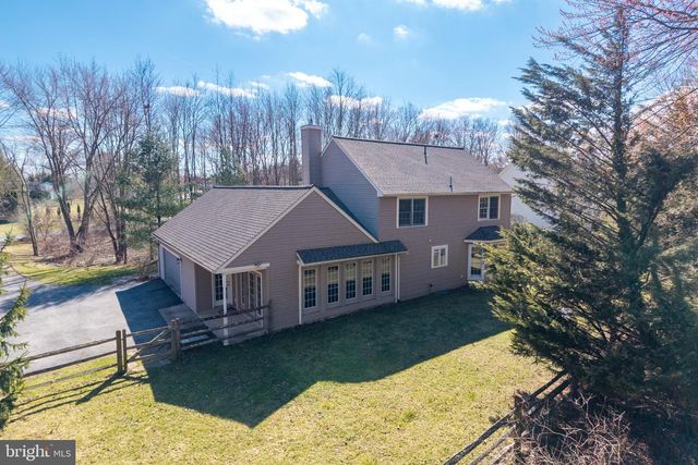7 WARREN CIR, Glenmoore, PA 19343