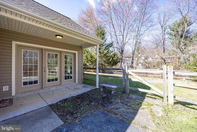 7 WARREN CIR, Glenmoore, PA 19343