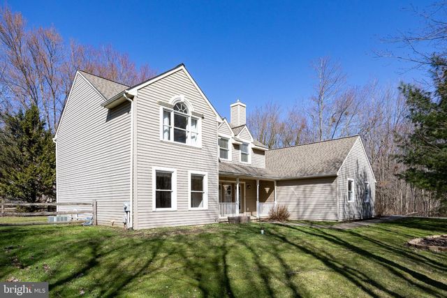 7 WARREN CIR, Glenmoore, PA 19343