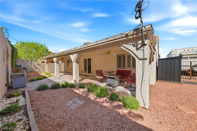 435 Nancy Drive, Henderson, NV 89015