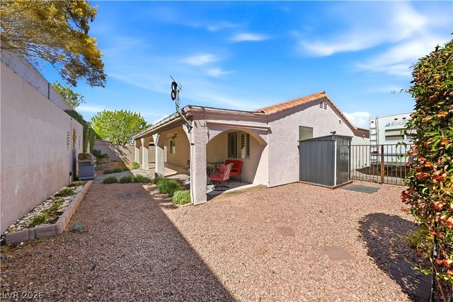 435 Nancy Drive, Henderson, NV 89015