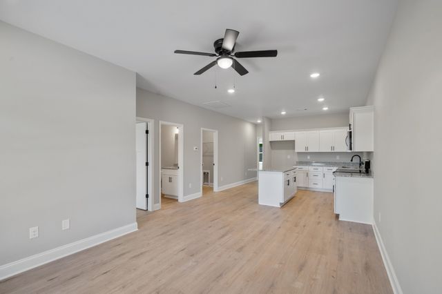 70 Stone Gate lane, Hartsville, TN 37074