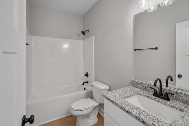 70 Stone Gate lane, Hartsville, TN 37074
