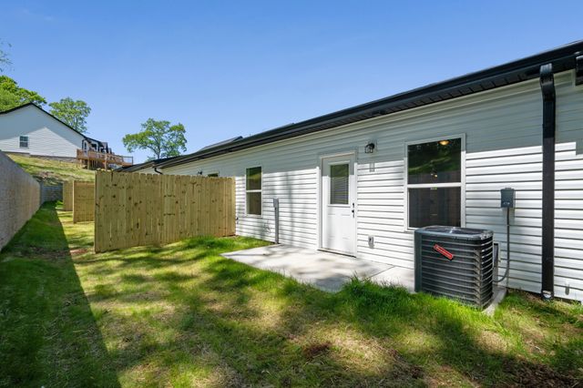 70 Stone Gate lane, Hartsville, TN 37074
